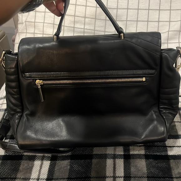 Tory Burch Cross Body Bag - Picture 3 of 8